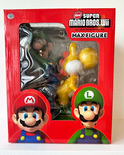 New Super Mario Bros. Wii MAX FIGURE "Luigi"